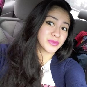 Meet your Posher, Adriana